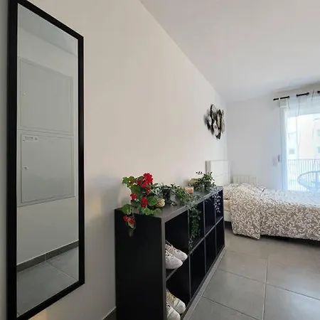 아파트 Logement Entier 100% Sunny Studio *
